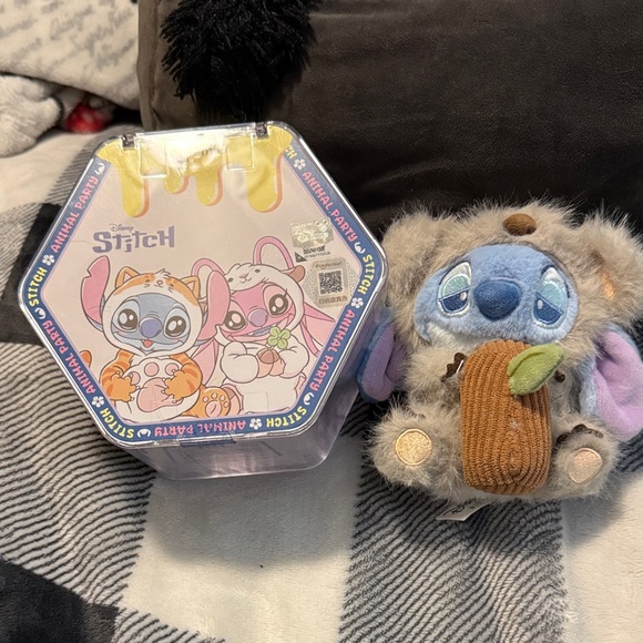 Disney Accessories - Potdemiel Stitch and friends animal party series plush pendant